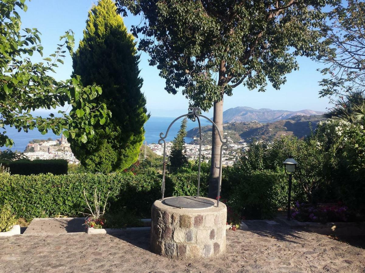 Casa Masaria Lägenhet Lipari  Exteriör bild